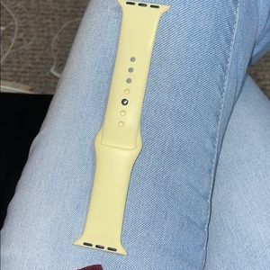 38/40mm yellow Apple Watch band